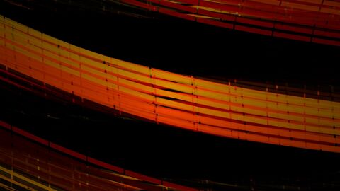 Smooth Molten Silk Flow Horizontal